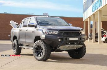 TOYOTA HILUX N80 4WD HE901 SATIN BLACK DARK TINT